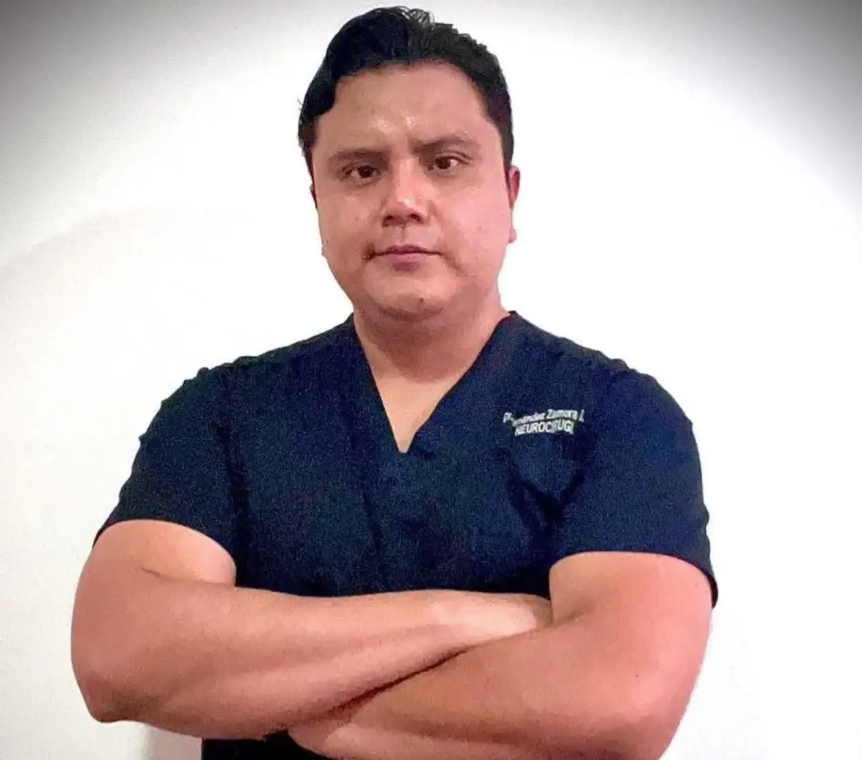 Dr. Cesar Hernandez Zamora - Neurocirujano en Columna